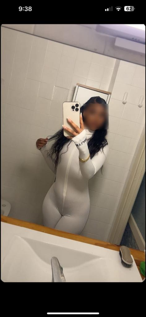 Chica busca chico en Almería: 