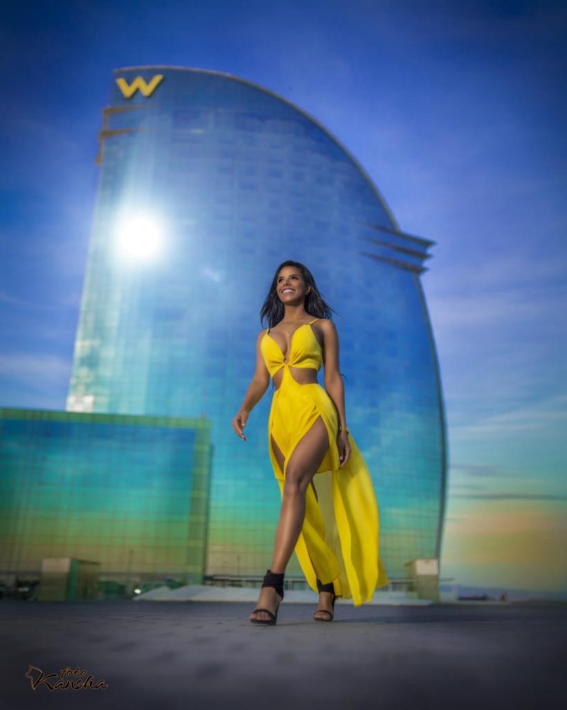 695773889: Chica busca chico en Málaga