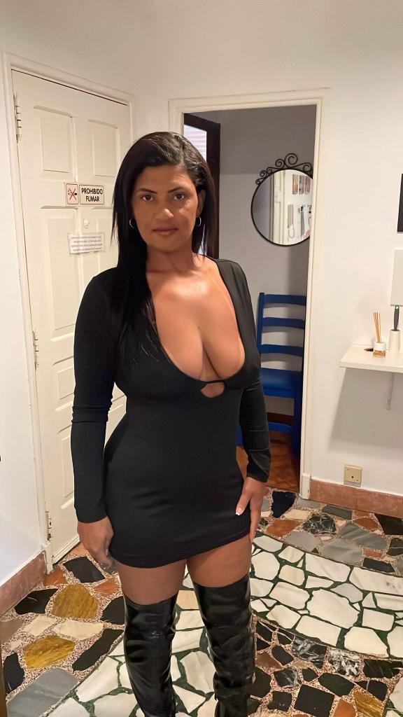 624440608: Chica busca chico en Pontevedra