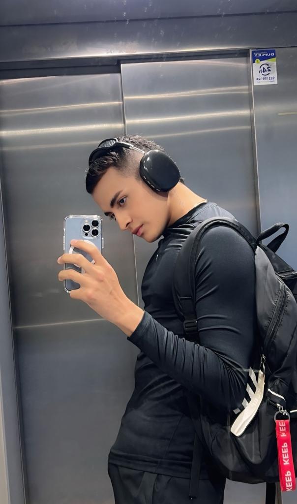 Chico busca chica en Málaga: 