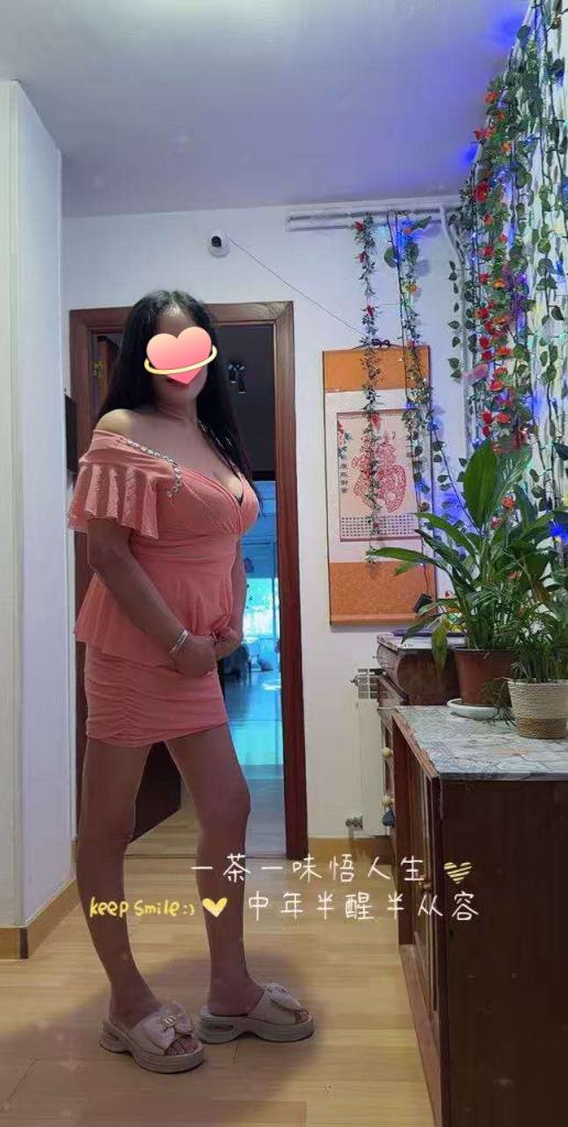 645686899: Chica busca chico en Tarragona