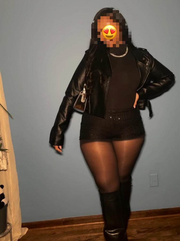 Chica busca chico en Cádiz: 