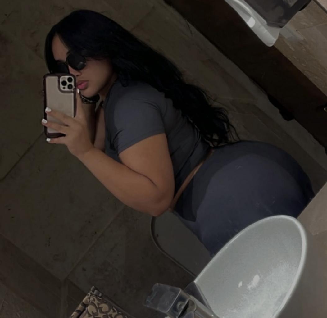 Chica busca chico en Cádiz: 