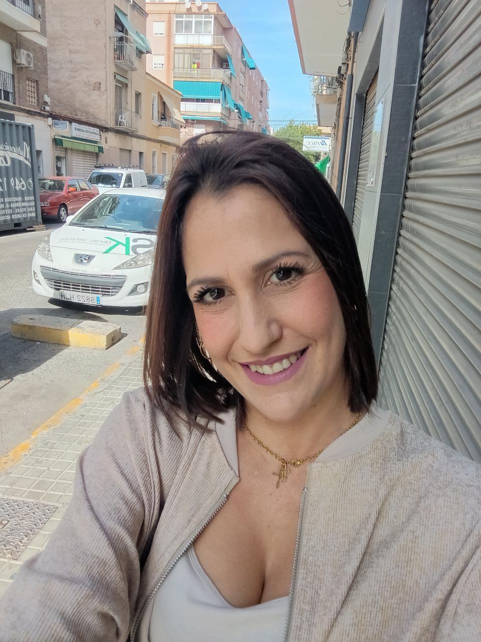 Chica busca chico en Alicante: 