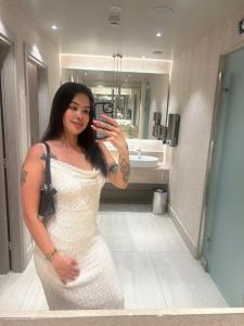 613444360: Chica busca chico en Madrid