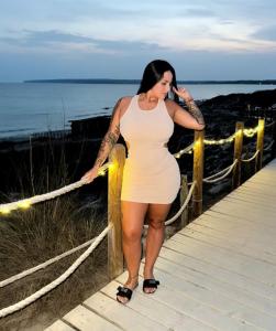 624464051: Chica busca chico en Huesca