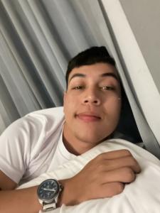 665423385: Chico busca chica en Murcia