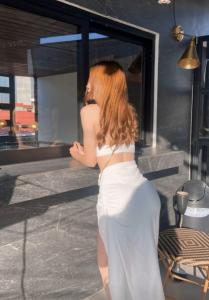 613335901: Chica busca chico en Sevilla