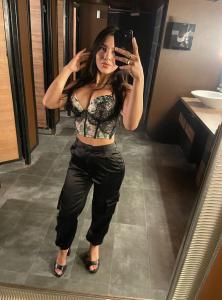 604211375: Chica busca chico en Barcelona