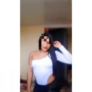 613574738: Chica busca chico en Murcia