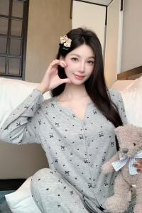 678021855: Chica busca chico en Madrid