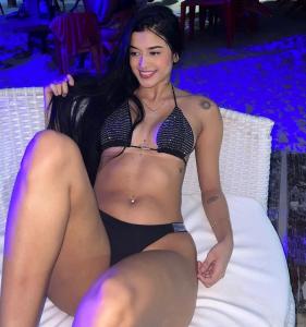 613837893: Chica busca chico en Tenerife