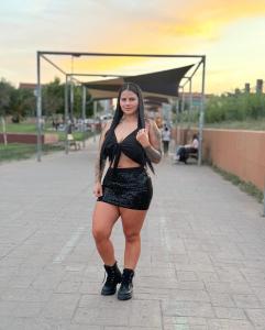 624464051: Chica busca chico en Huesca