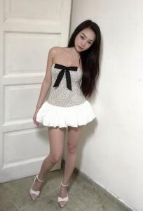 671150115: Chica busca chico en Barcelona