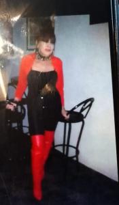 614116590: Chica busca chico en Barcelona