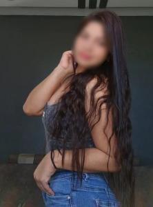 637788085: Chica busca chico en Sevilla