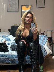 614040886: Transexual en Mallorca