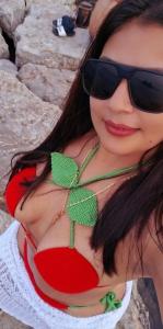 613232055: Chica busca chico en Ibiza