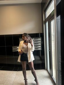 673052771: Chica busca chico en La Coruña