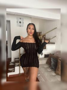 670215835: Chica busca chico en Madrid