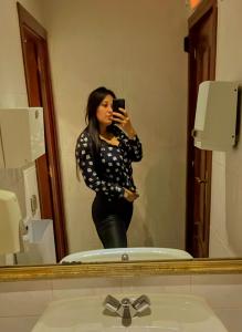 684708461: Chica busca chico en Madrid