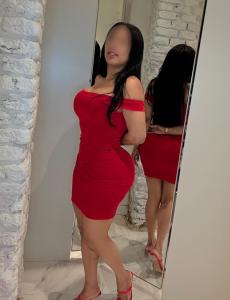 664226941: Chica busca chico en Madrid