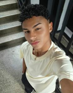 675521598: Chico busca chica en Tenerife