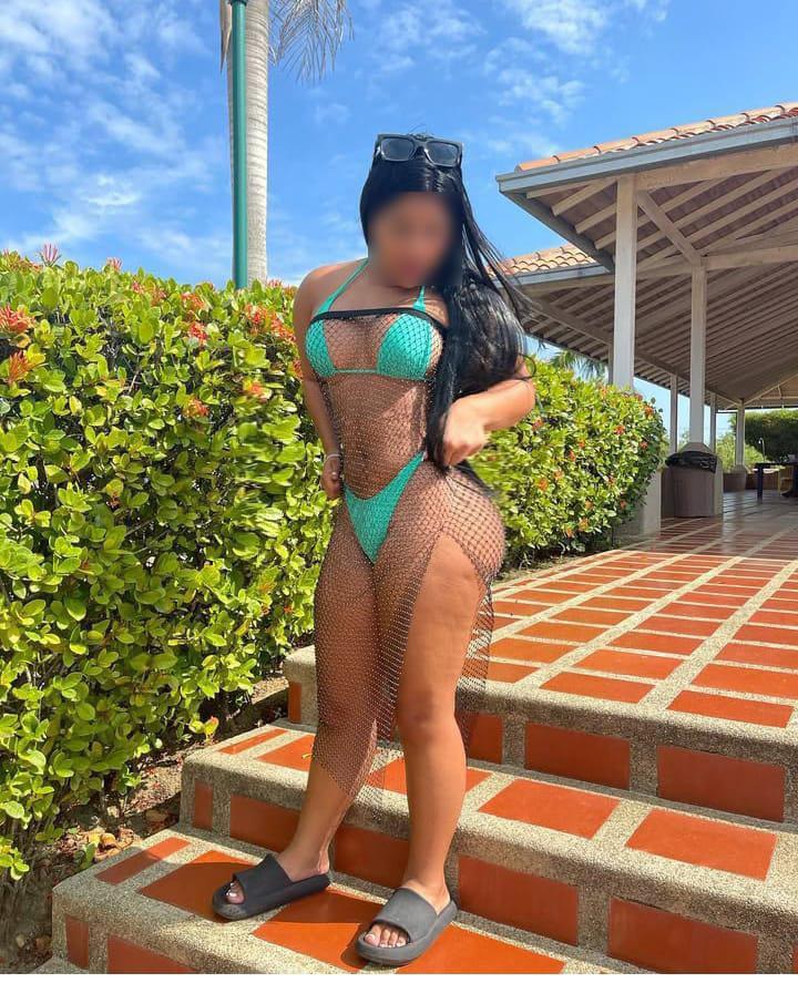 Chica busca chico en La Coruña: Chica busca chico