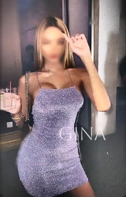 658325594: Chica busca chico en Barcelona
