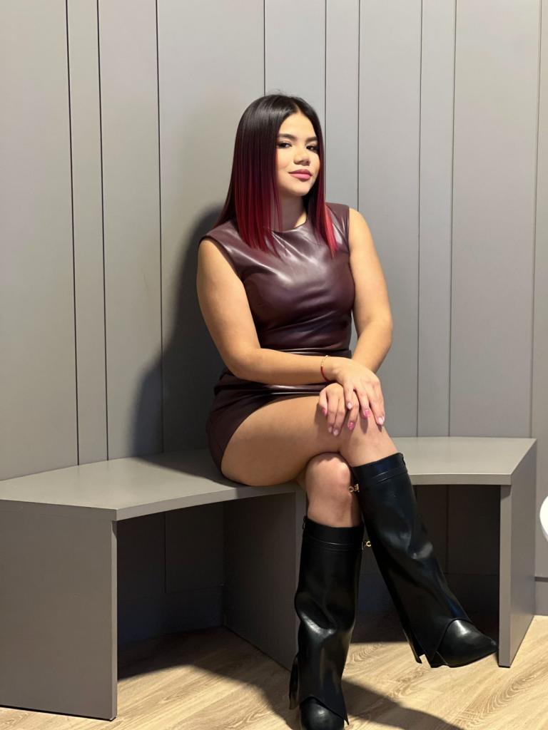 622559513: Chica busca chico en Orense