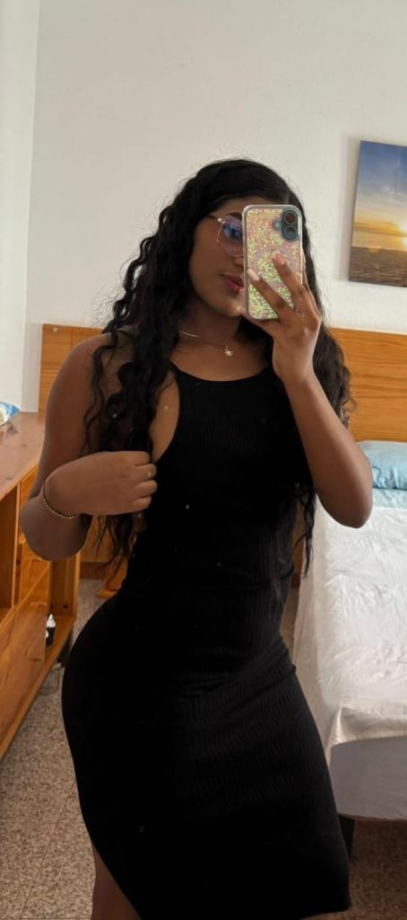 Chica busca chico en Tenerife: 