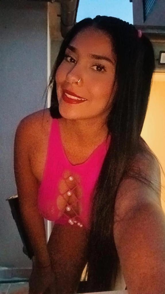 643813619: Chica busca chico en La Rioja