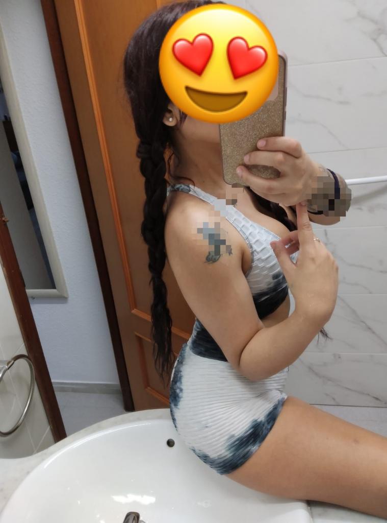 661127405: Chica busca chico en Murcia