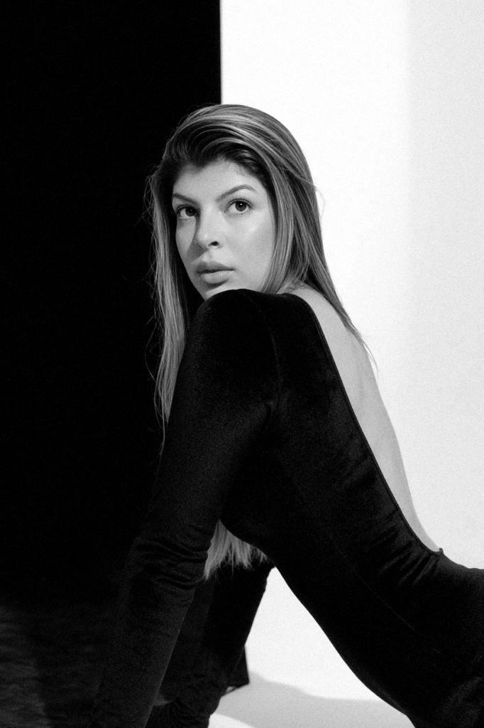 697946860: Chica busca chico en Zaragoza