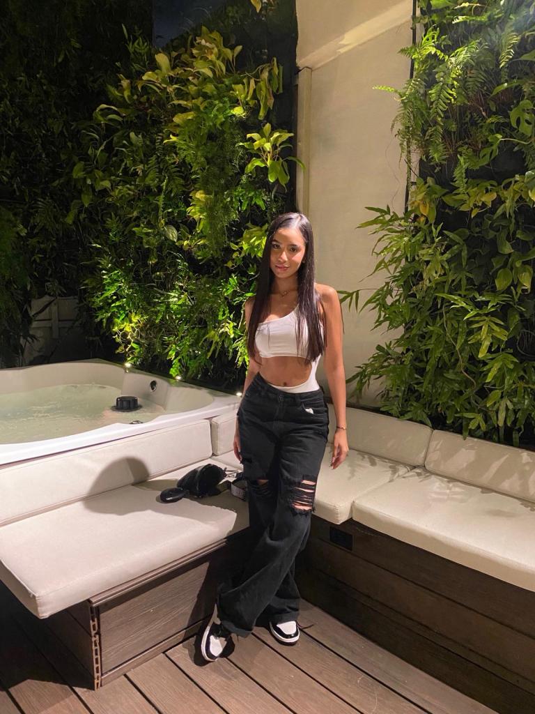 695352443: Chica busca chico en Tenerife