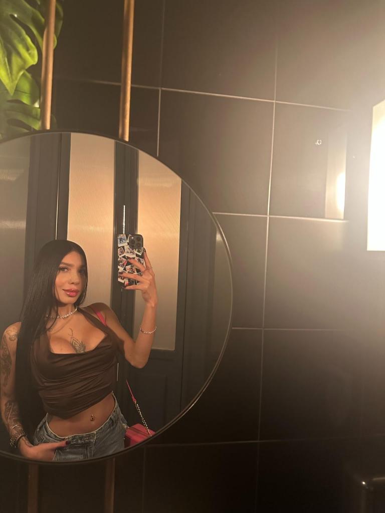 Chica busca chico en Cádiz: 