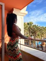 634057090: Chica busca chico en Tenerife