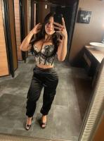 604211375: Chica busca chico en Barcelona