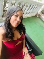 661489044: Chica busca chico en Barcelona