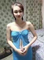 671150115: Chica busca chico en Barcelona