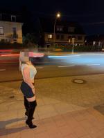 610005898: Chica busca chico en Sevilla