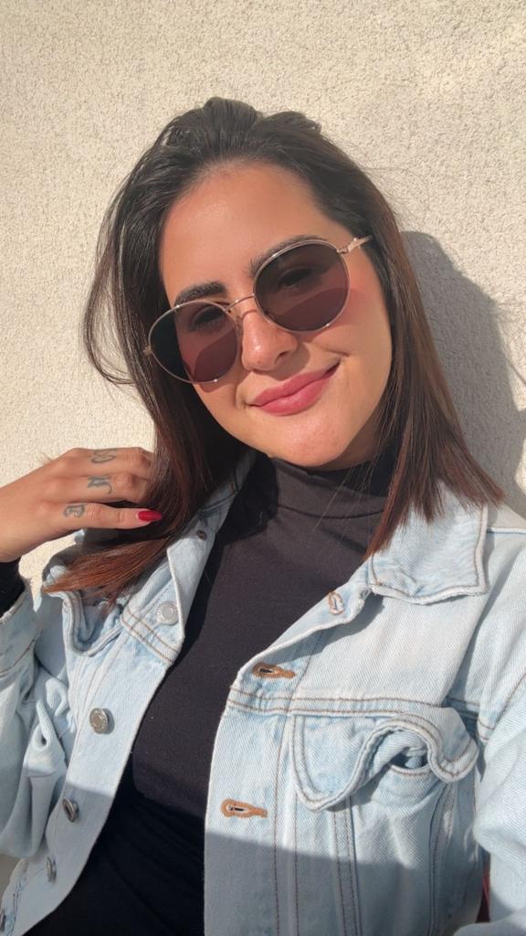 689686597: Chica busca chico en Málaga