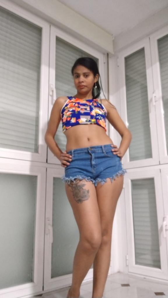 672805455: Chica busca chico en Guipúzcoa