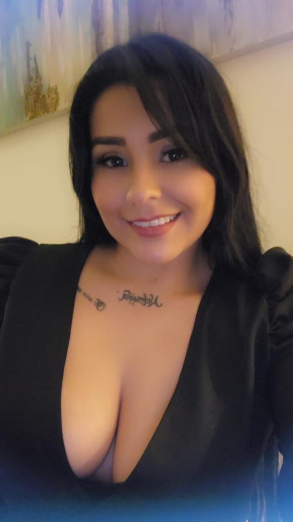 Chica busca chico en Menorca: Chica busca chico