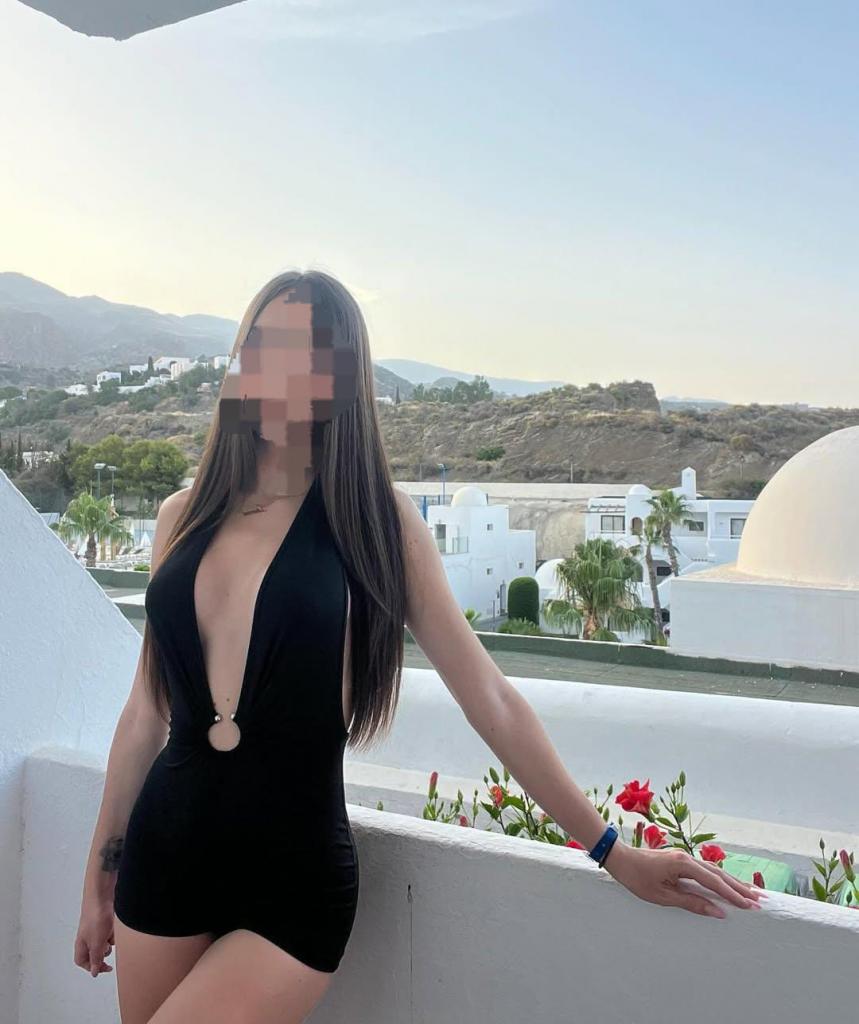 643157390: Chica busca chico en Cádiz