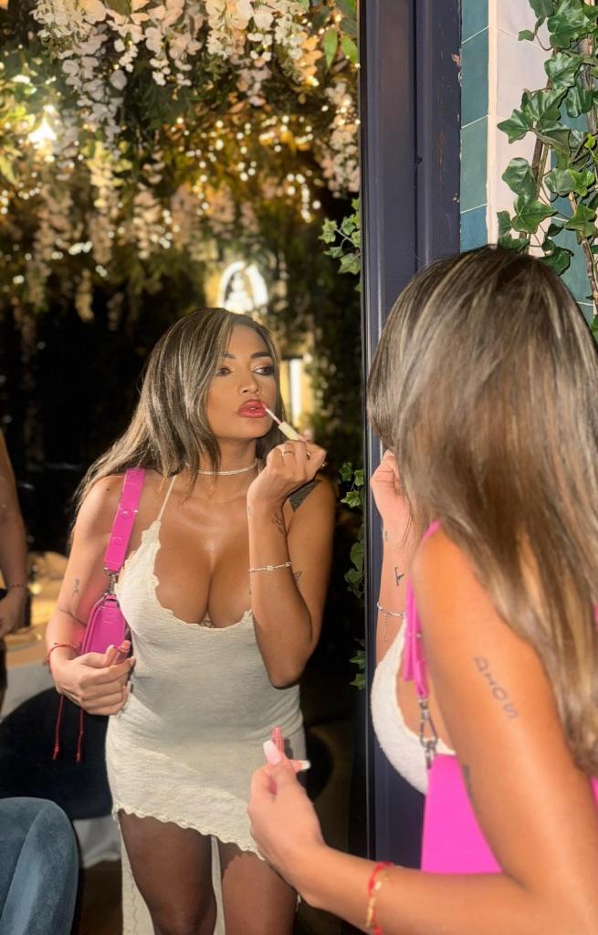 Chica busca chico en Sevilla: 