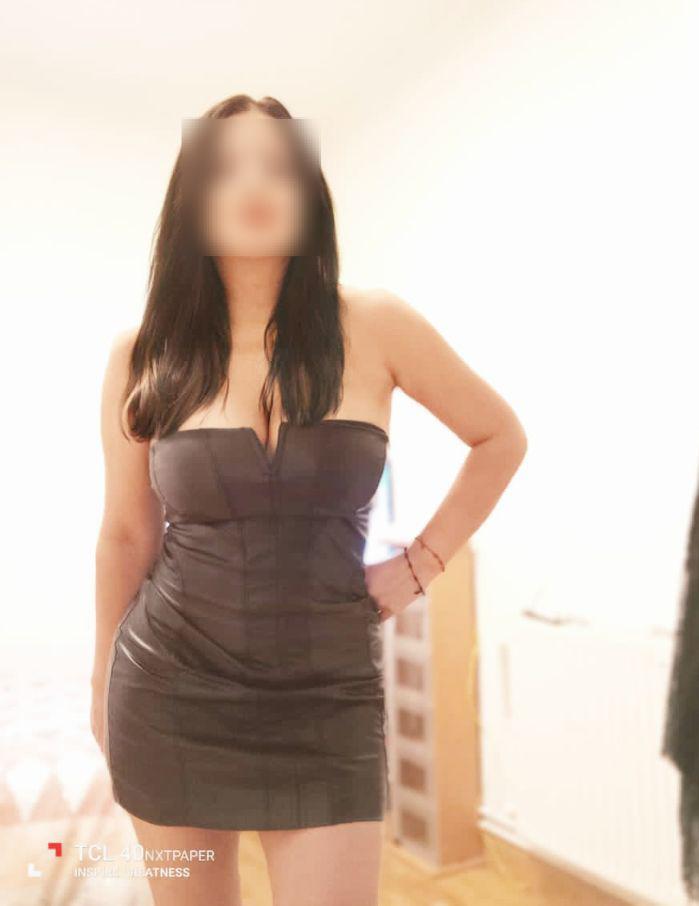 631765785: Chica busca chico en Navarra