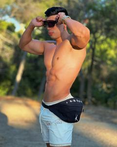 Chico busca chica en Zaragoza: 