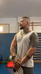 Chico busca chica en La Coruña: 