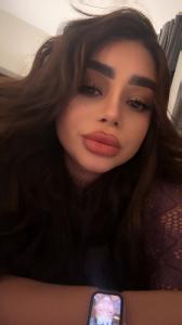 664290477: Chica busca chico en Sevilla